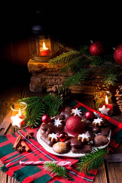 Leckere Weihnachts-Lebkuchen — Stockfoto