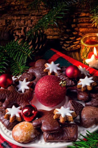 Leckere Weihnachts-Lebkuchen — Stockfoto