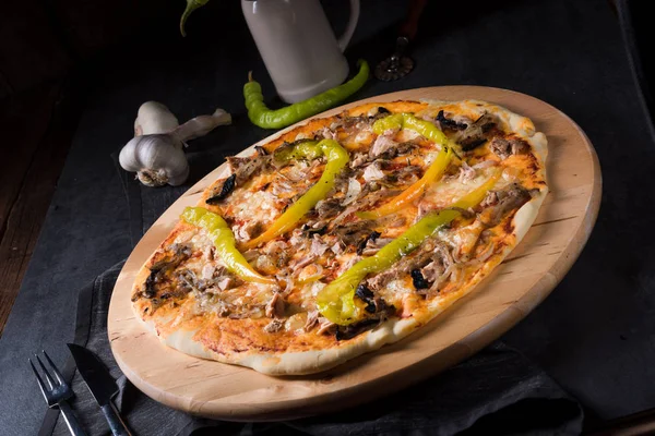 Leckere Peperoni-Pizza — Stockfoto