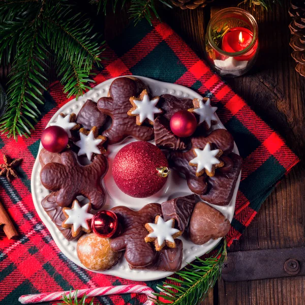 Ev yapımı Noel gingerbreads — Stok fotoğraf