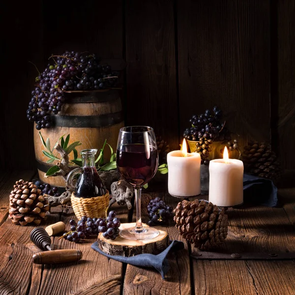 Bicchiere di vino rosso dalla botte — Foto Stock