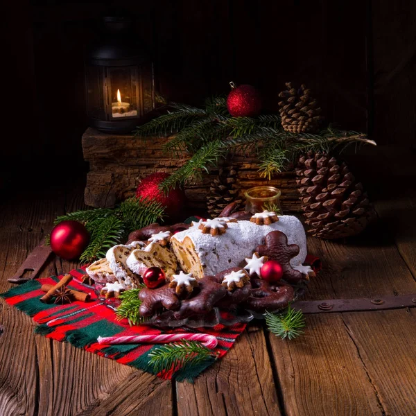 Välsmakande Christmas Stollen — Stockfoto