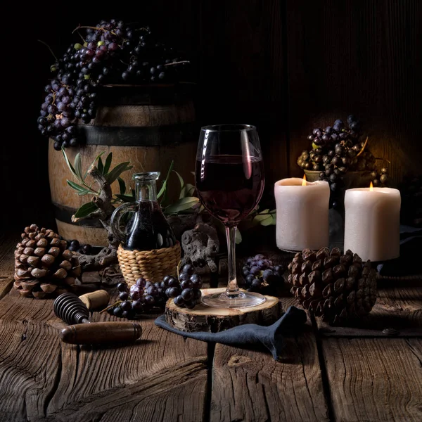 Bicchiere di vino rosso dalla botte — Foto Stock