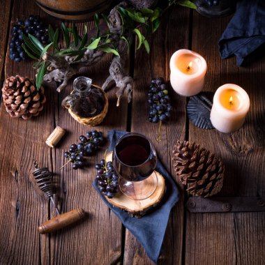 kırmızı şarap varil 