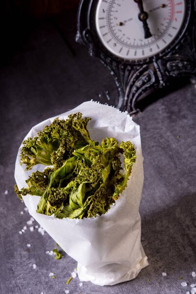 Vegan kale chips  