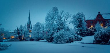 Kışın karlı Oldenburg şaşırtıcı görünümü
