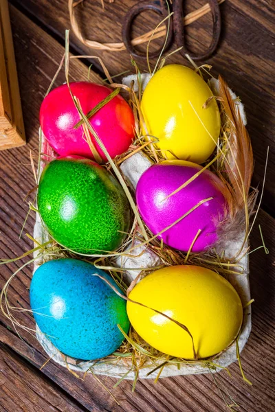 Coloridos Huevos Pascua Doloridos Hermosa Decoración Festiva —  Fotos de Stock