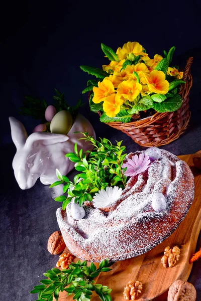 Gâteau Pâques Polonais Traditionnel Avec Décoration Florale — Photo