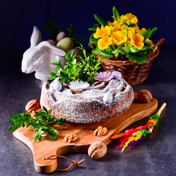 Gâteau Pâques Polonais Traditionnel Avec Décoration Florale — Photo