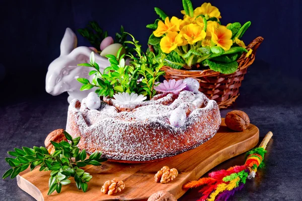 Gâteau Pâques Polonais Traditionnel Avec Décoration Florale — Photo