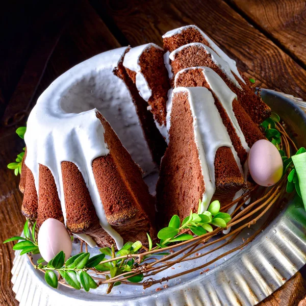 Delicious Chocolate Spring Cake Glaze — Stock Photo, Image