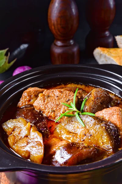 Berinjela Caçarola Beringelas Assadas Com Carne — Fotografia de Stock