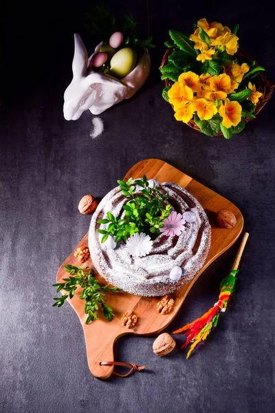 Gâteau Pâques Polonais Traditionnel Sur Planche Bois — Photo