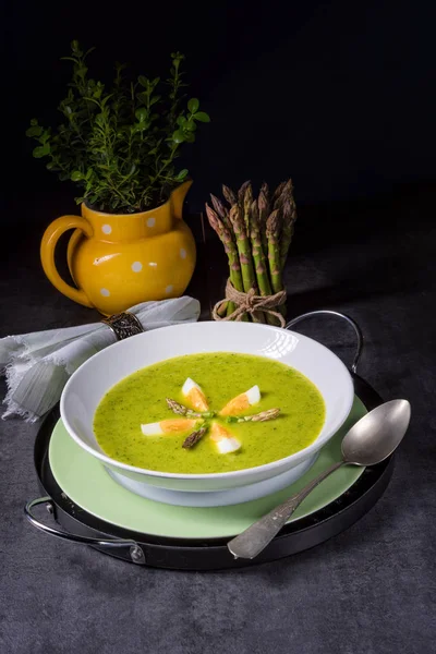 Fresh Green Wild Garlic Soup Egg — Stock Photo, Image