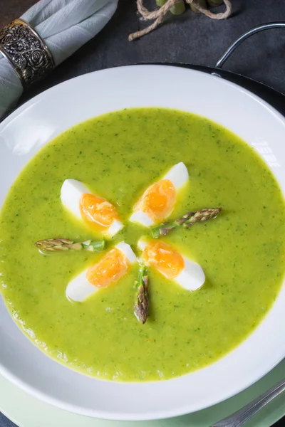 Green wild garlic soup with egg — Stock Image Green Wild Garlic Soup Egg Stock Photo