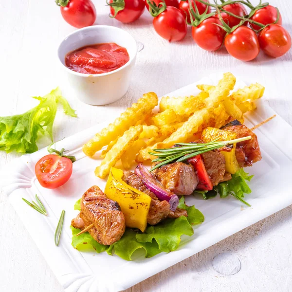 Shish Kebab Skewers Marinated Ham Meat Paprika Red Onion — Stock Photo, Image