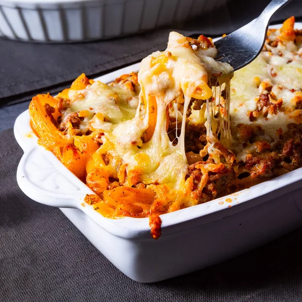 Tagliatelle Casseruola Carne Macinata Con Formaggio — Foto Stock