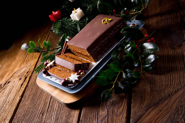 Tasty Chocolate gingerbread with  plum jam — Stock Photo, Image