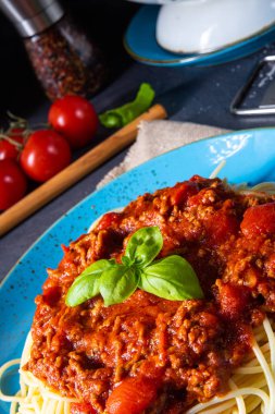 Makarnalı gerçek Bolonez sosu.