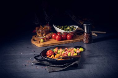 Brüksel lahanası - Pastırma - patatesli şiş