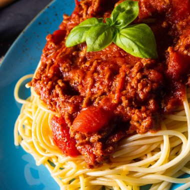 Makarnalı gerçek Bolonez sosu.