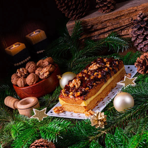 Chocolate Gingerbread Filling Jam Nuts — Stock Photo, Image