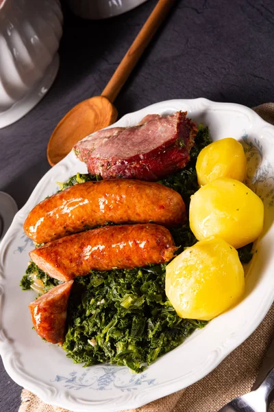 Oldenburg kale with pinkel sausage and kassler — Stock Photo, Image