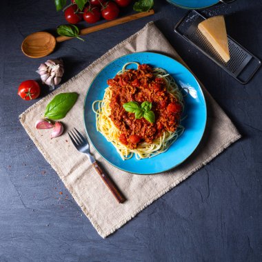 Makarnalı gerçek Bolonez sosu.