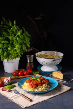 Makarnalı gerçek Bolonez sosu.