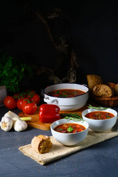 Speziato manzo in stile messicano con fagioli — Foto Stock