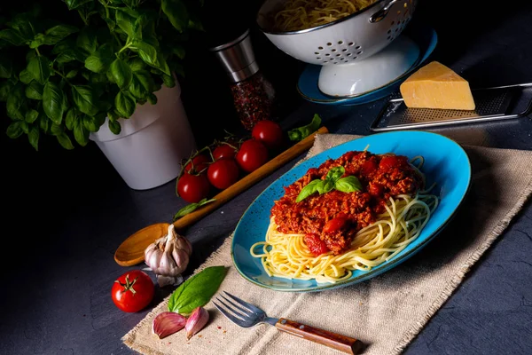 Verdadera Salsa Boloñesa Con Fideos Espagueti —  Fotos de Stock