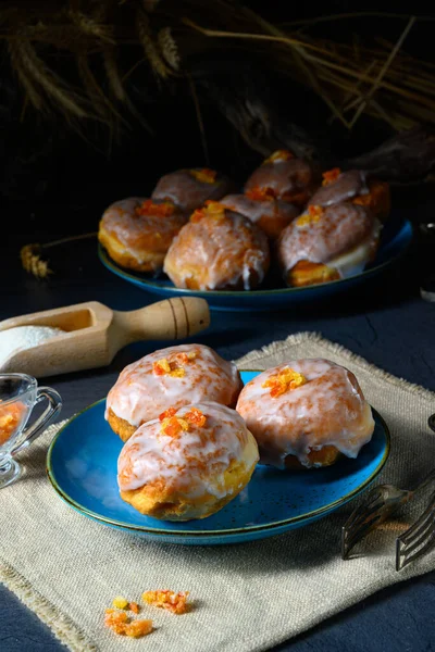 Drobne Pączki Berlińskie Nadzieniem Dżemem Lukrem — Zdjęcie stockowe