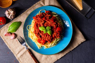 Makarnalı gerçek Bolonez sosu.