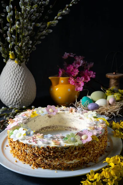 Perfect Cake Wreath Easter Table — Stock Photo, Image