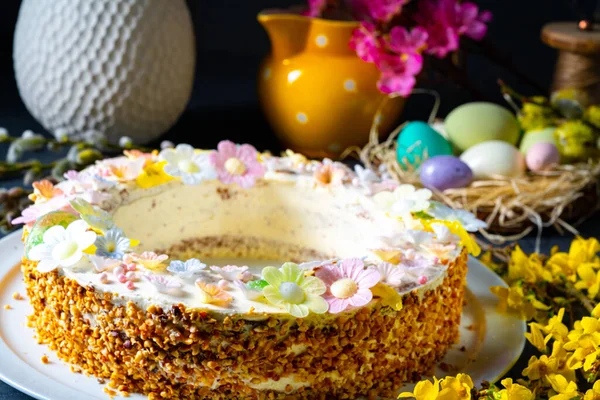 Idealny Wieniec Stół Wielkanocny — Zdjęcie stockowe