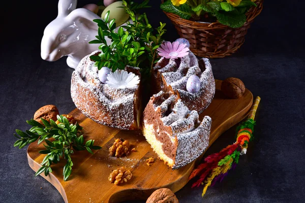 Torta Pasqua Polacca Con Noci Cioccolato — Foto Stock