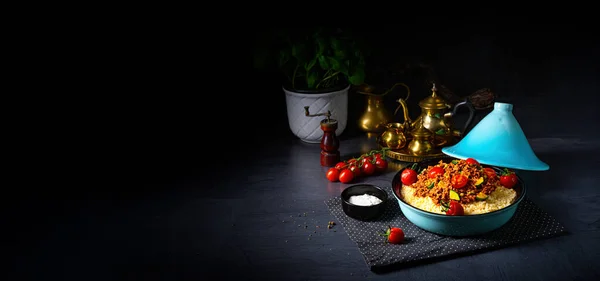 Tomatbulgur Med Grönsaker Och Malet Kött — Stockfoto