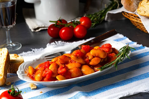 Gigantes Plaki Feijão Assado Molho Tomate — Fotografia de Stock