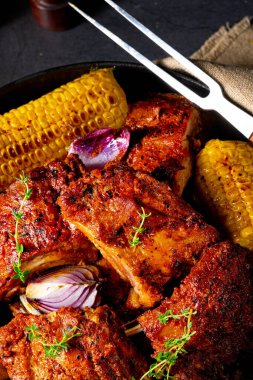 Fırından çıkmış pirzola.