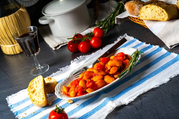 Gigantes Plaki Feijão Assado Molho Tomate — Fotografia de Stock