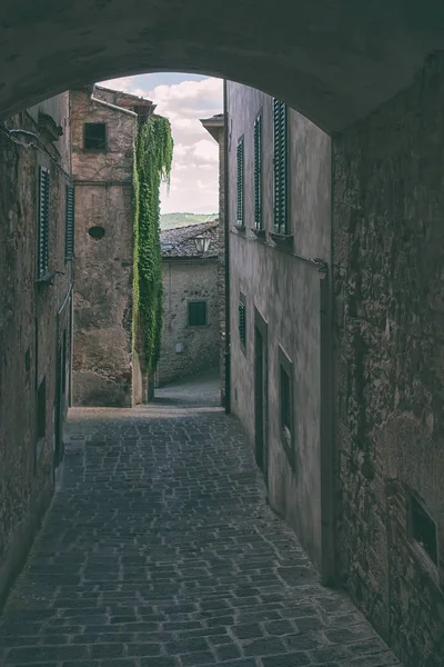 Traditionell italiensk småstad — Stockfoto