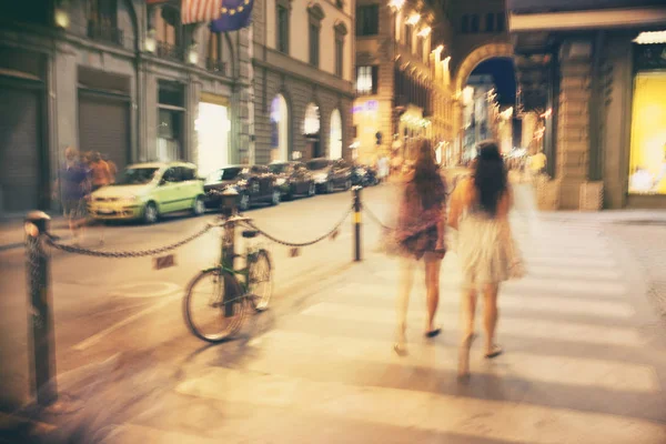 Die Straßen Italiens am Abend lizenzfreie Stockbilder