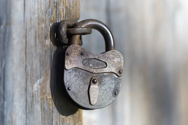Old closed lock — Stock Photo, Image