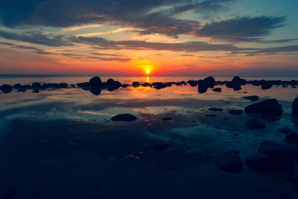 Ηλιοβασίλεμα στη Βαλτική Θάλασσα το καλοκαίρι — Φωτογραφία Αρχείου