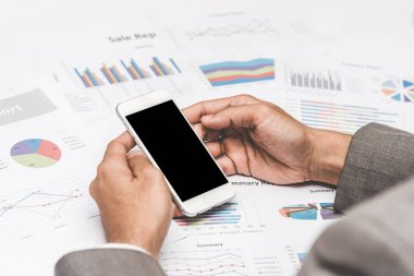 Akıllı telefon telefon kullanarak iş adamı