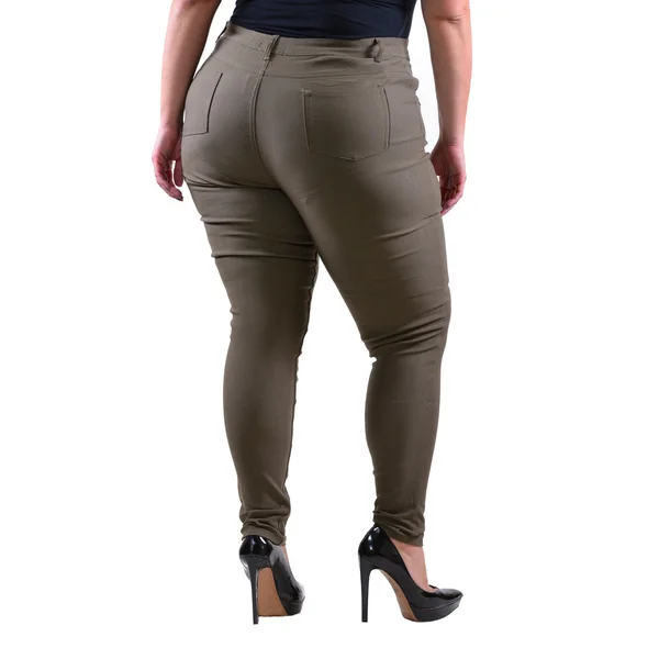 Plus size modello usura XXL grigio femminile classico pantaloni con tacchi alti neri isolati su sfondo bianco — Foto Stock