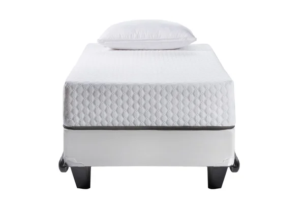 Tek Kişilik Karyola yumuşak yatak ve beyaz arka plan üzerinde izole beyaz yastık ile — Stok fotoğraf