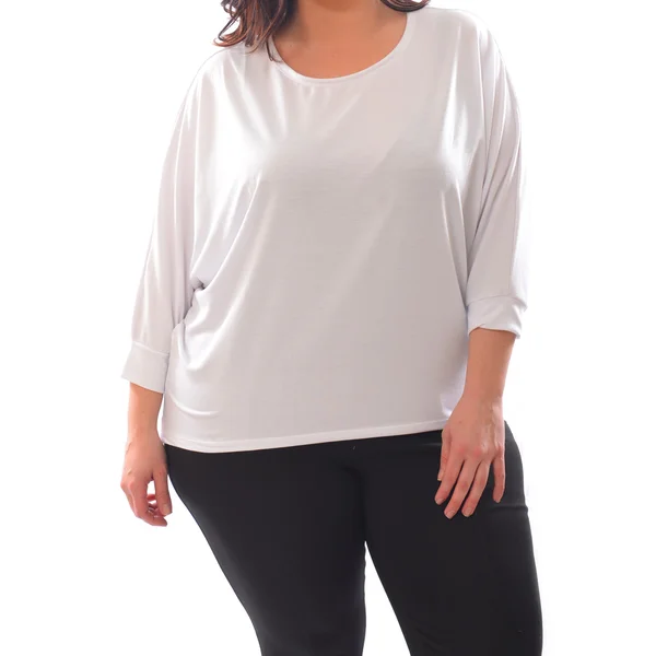 Retrato de plus size mulher modelo vestindo XXL suéter branco sweatshot e preto leggins posando isolado no fundo branco . — Fotografia de Stock