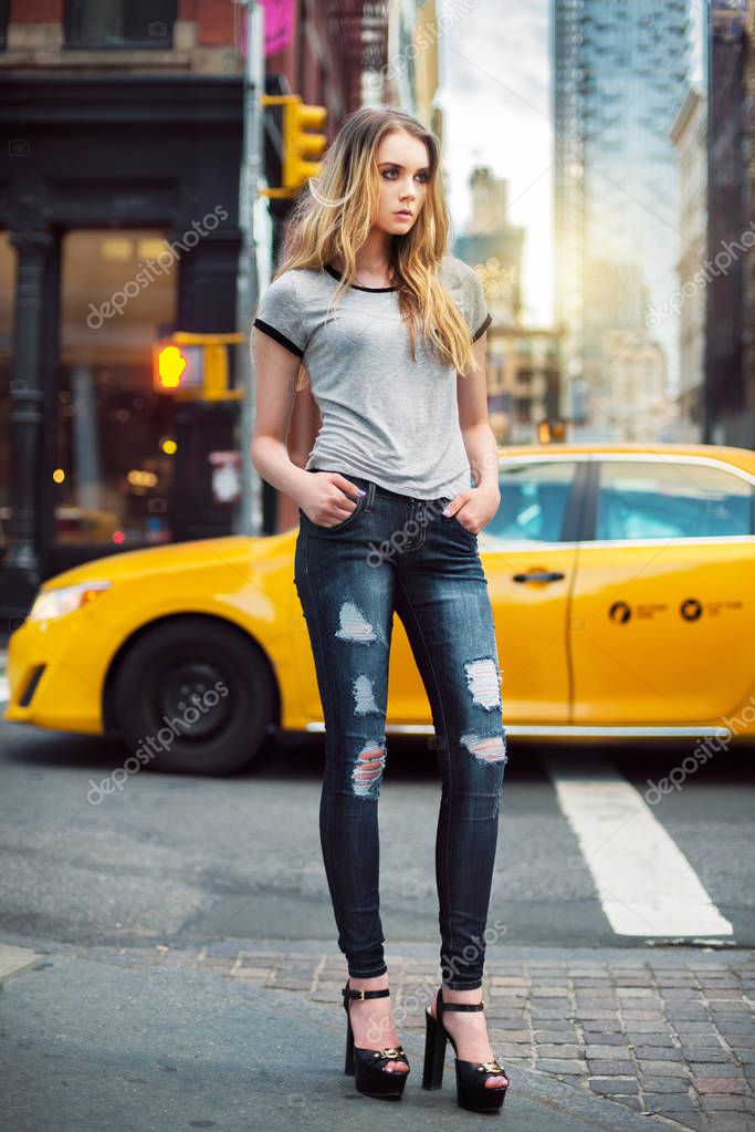 Vaqueros con tacones sale