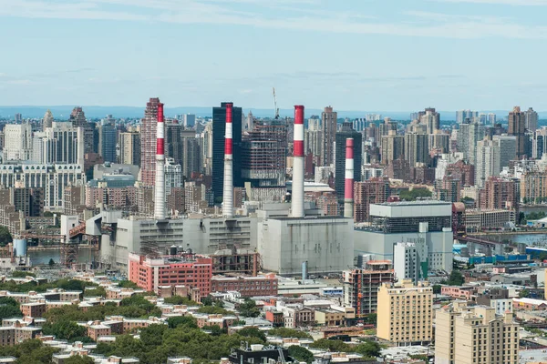 Industrial energy factory plant in the big city — Stock Photo, Image